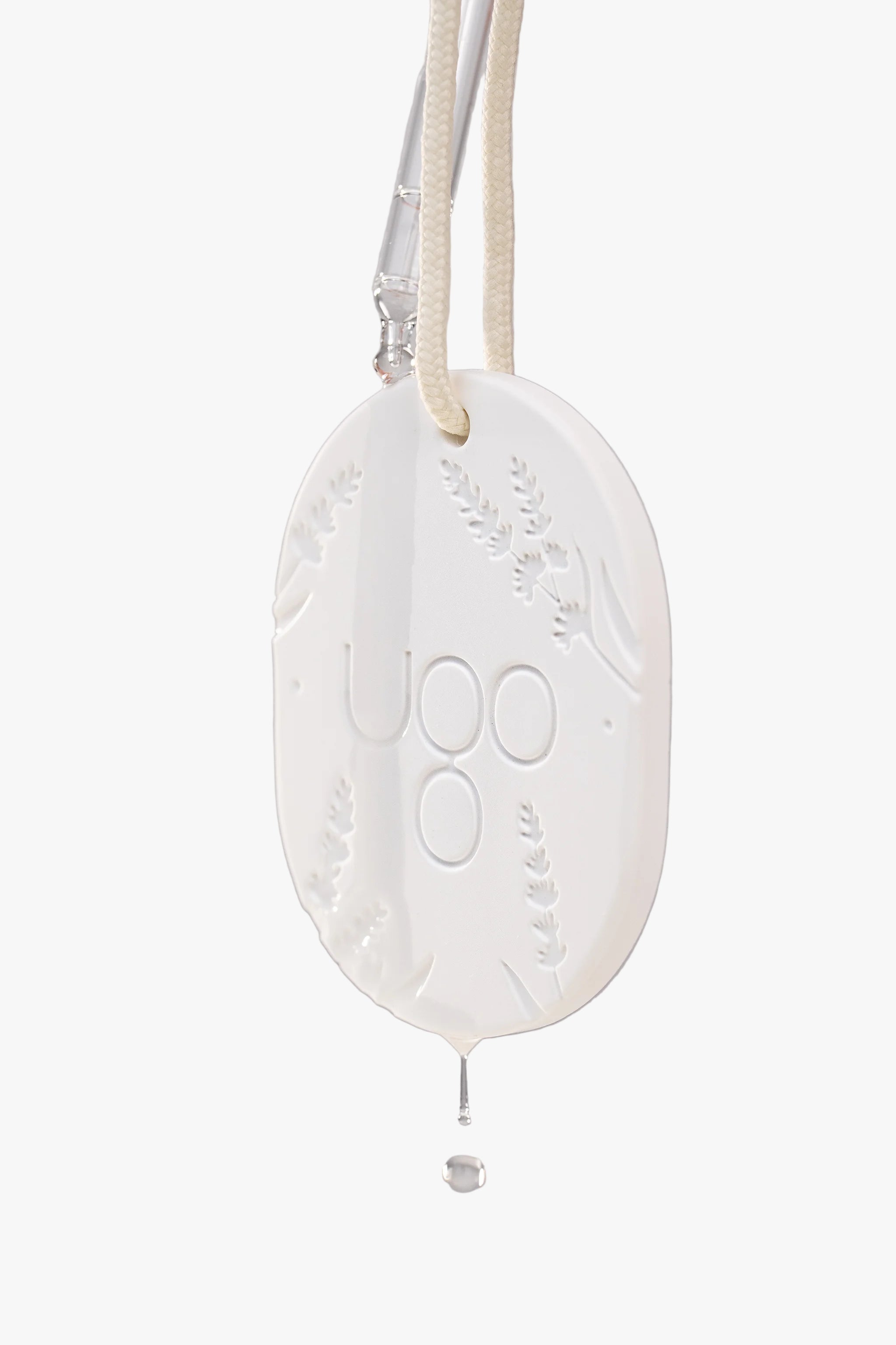 Utilisation du diffuseur d'ambiance  en céramique pour huiles essentielles Terre Ugo. 