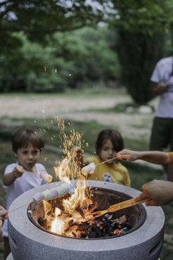 Bar aux chamallow pour les enfants, à disposition lors des Lavender Night de Terre Ugo.
