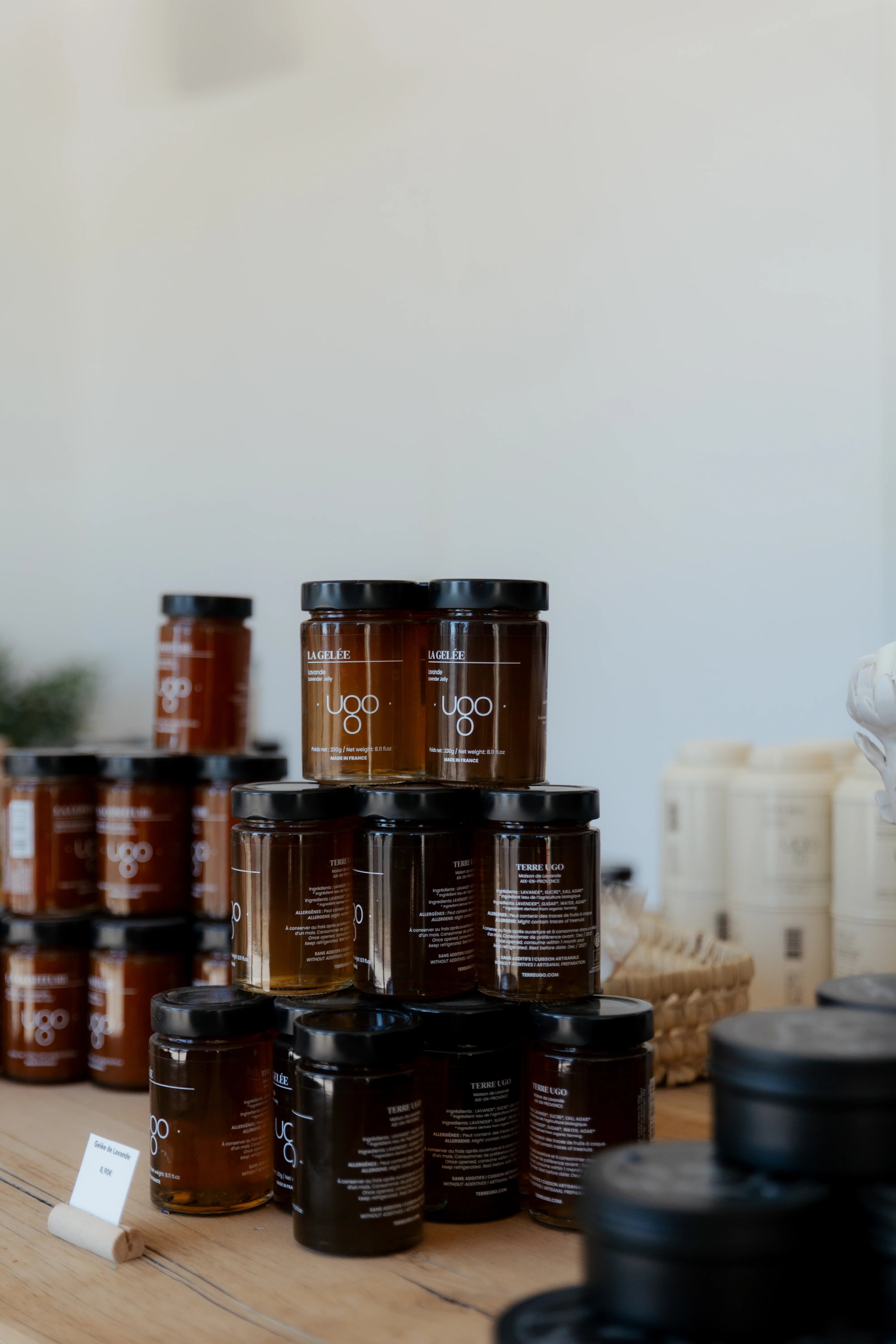 Gelée de lavande biologique Terre Ugo, exposé à notre boutique d'Aix-en-Provence.