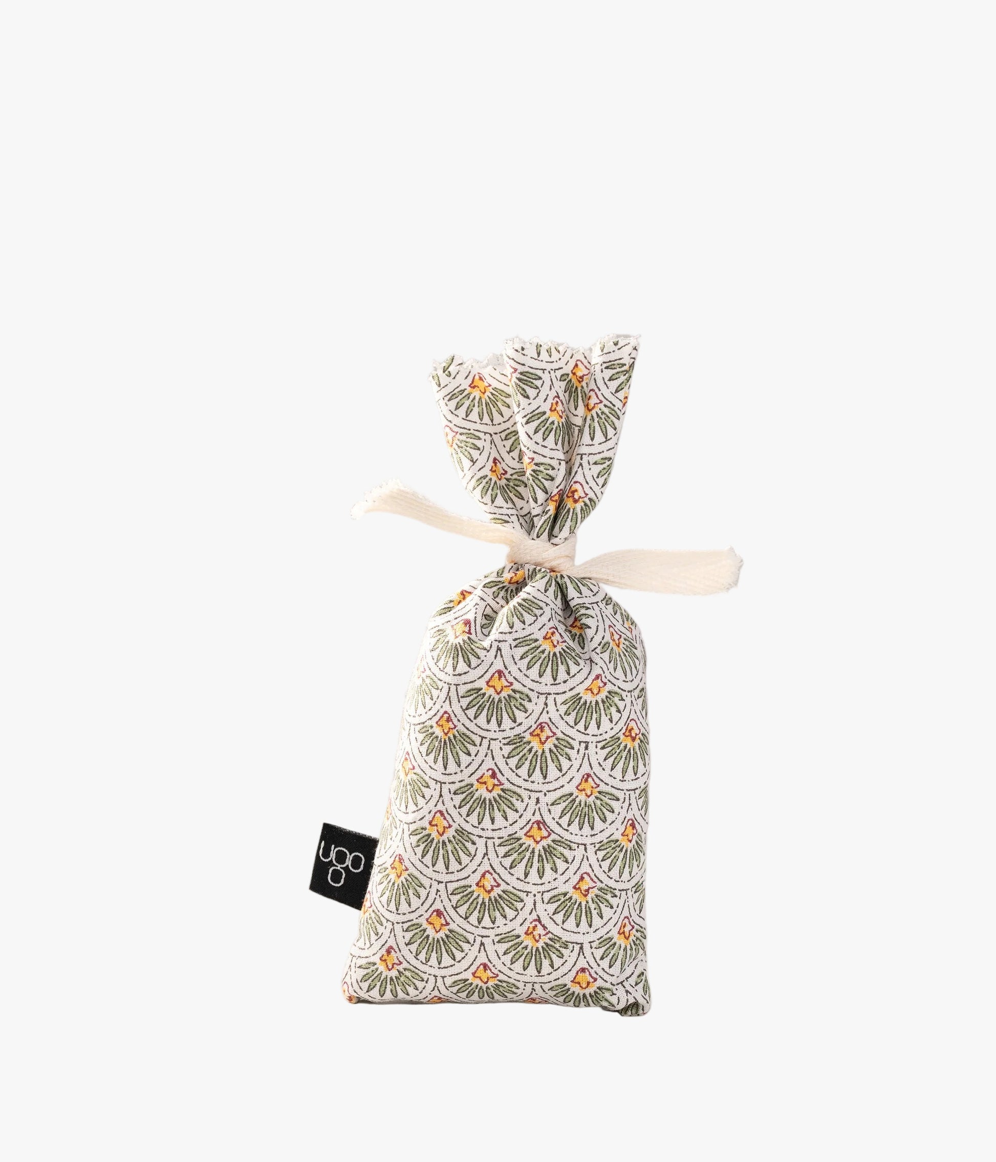 Sachet de lavande traditionnel Terre Ugo avec motif vert, vue de face.